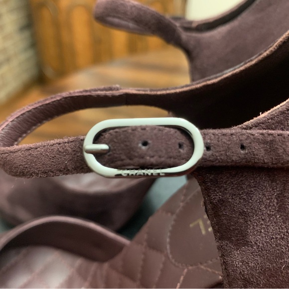 Channel suede calfskin dark purple heels size 37 - Picture 5 of 12